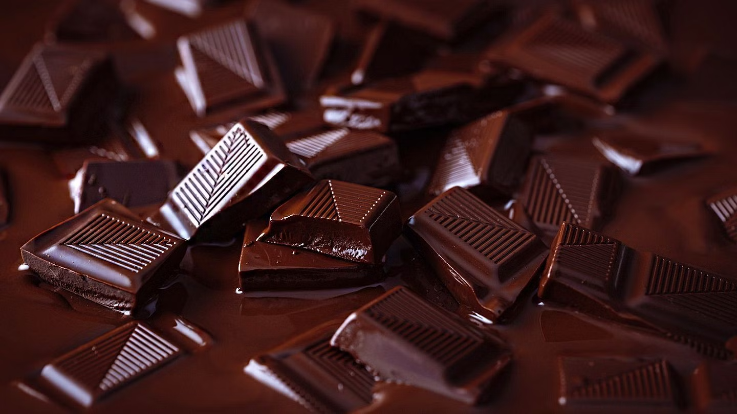 How Many Squares Of Dark Chocolate Per Day